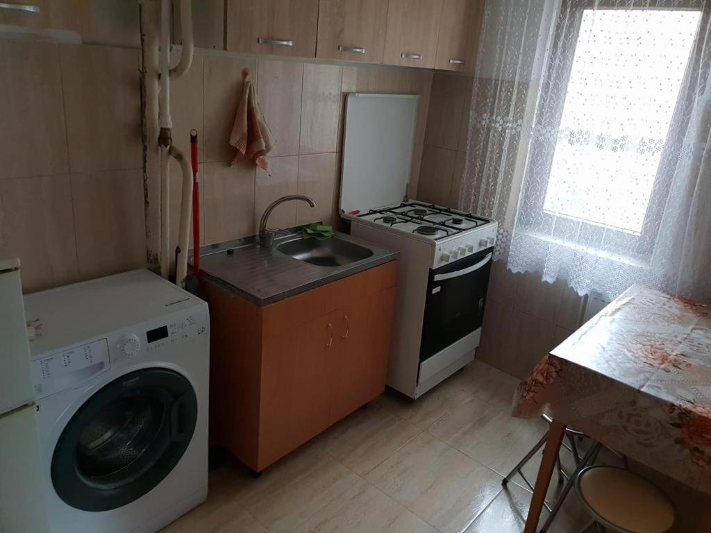 Apartament 2 Camere Tomis Nord Constanţa Exteriör bild